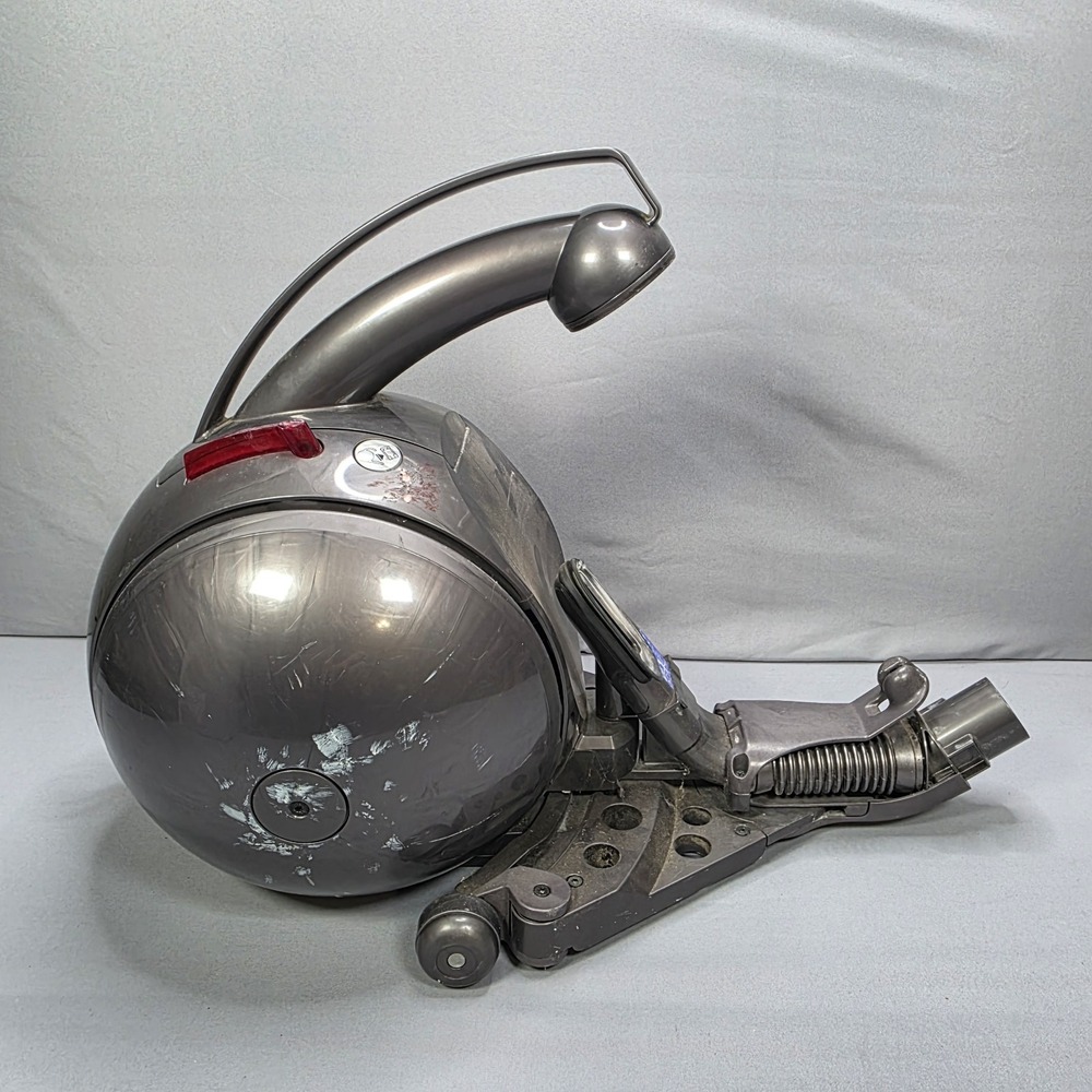 Dyson DC39 Vacuum Cleaner Big Ball Motor Gray Retractable Cord Bagless Video